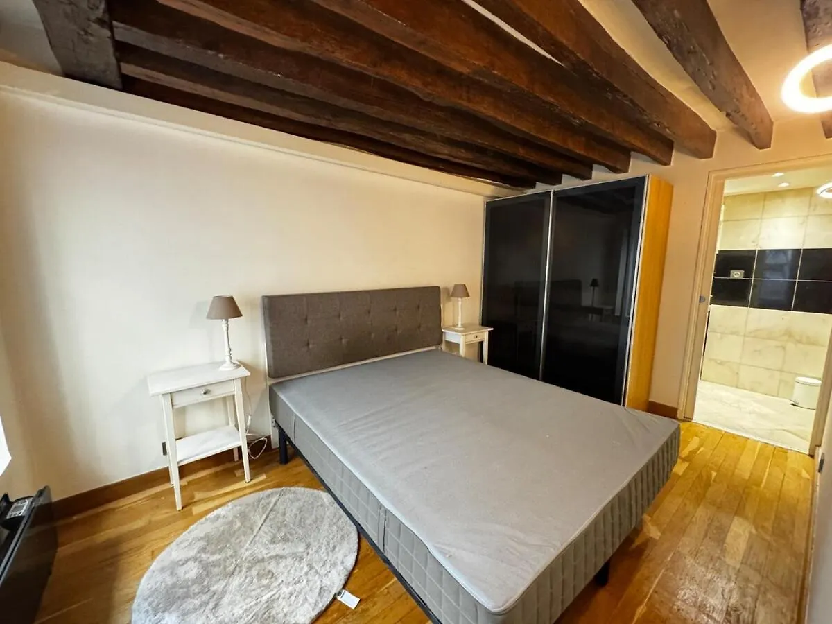 Apt Grands Boulevards 4 Guests Paris Apartment