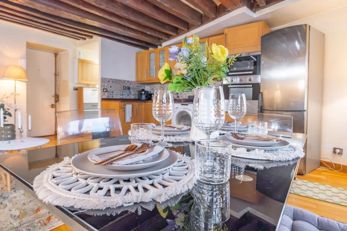 Apartment Apt Grands Boulevards 4 Guests Paris
