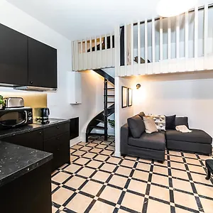 Luxurious Triplex - Marais & Montorgueil Parijs