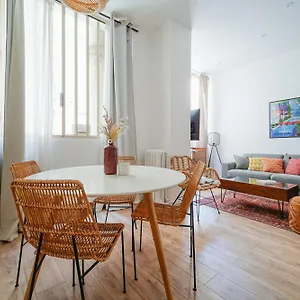 Apartment Parisuites Canal Saint Martin Design & Luxe & Cosy, Paris